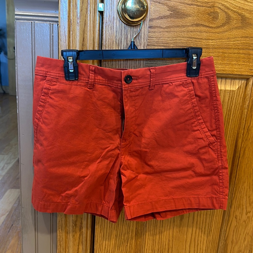 NWOT  Banana Republic shorts, size 6.